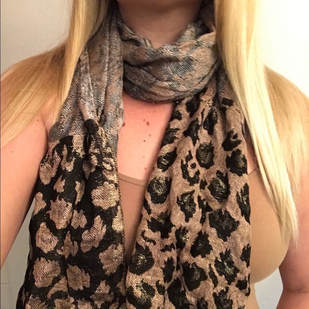 NWOT Animal-Print Scarf
